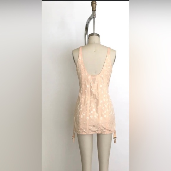 Vintage 1930s corselet girdle | 30s embroidered one piece shapewear Victorian - Picture 4 of 16
